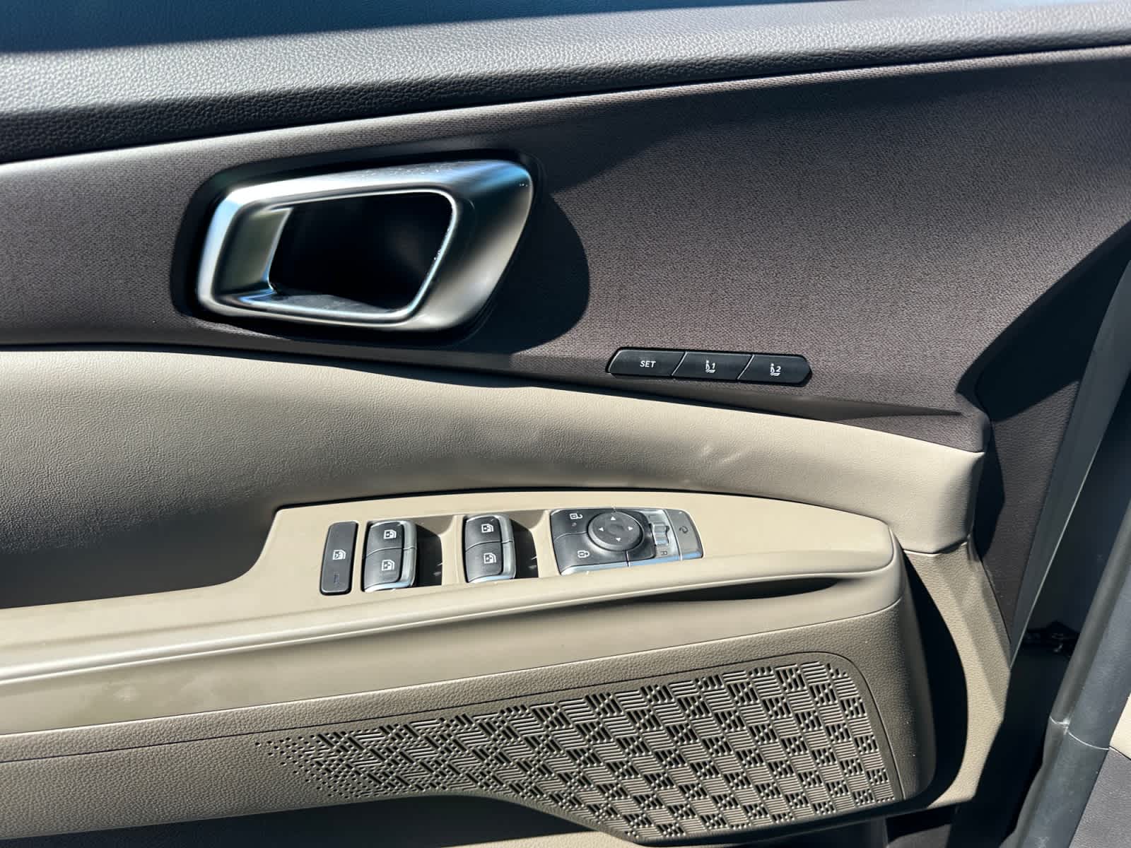2027 Kia Carnival EX