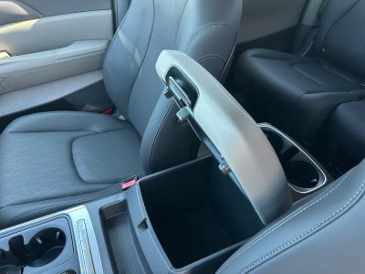 2027 Kia Carnival EX