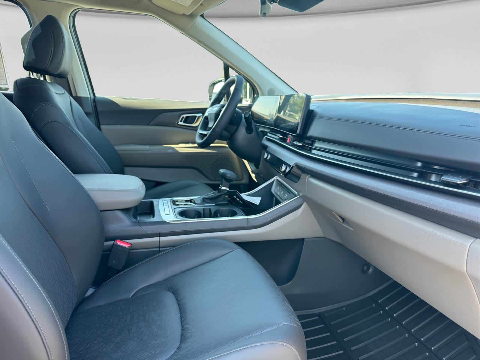 2027 Kia Carnival EX