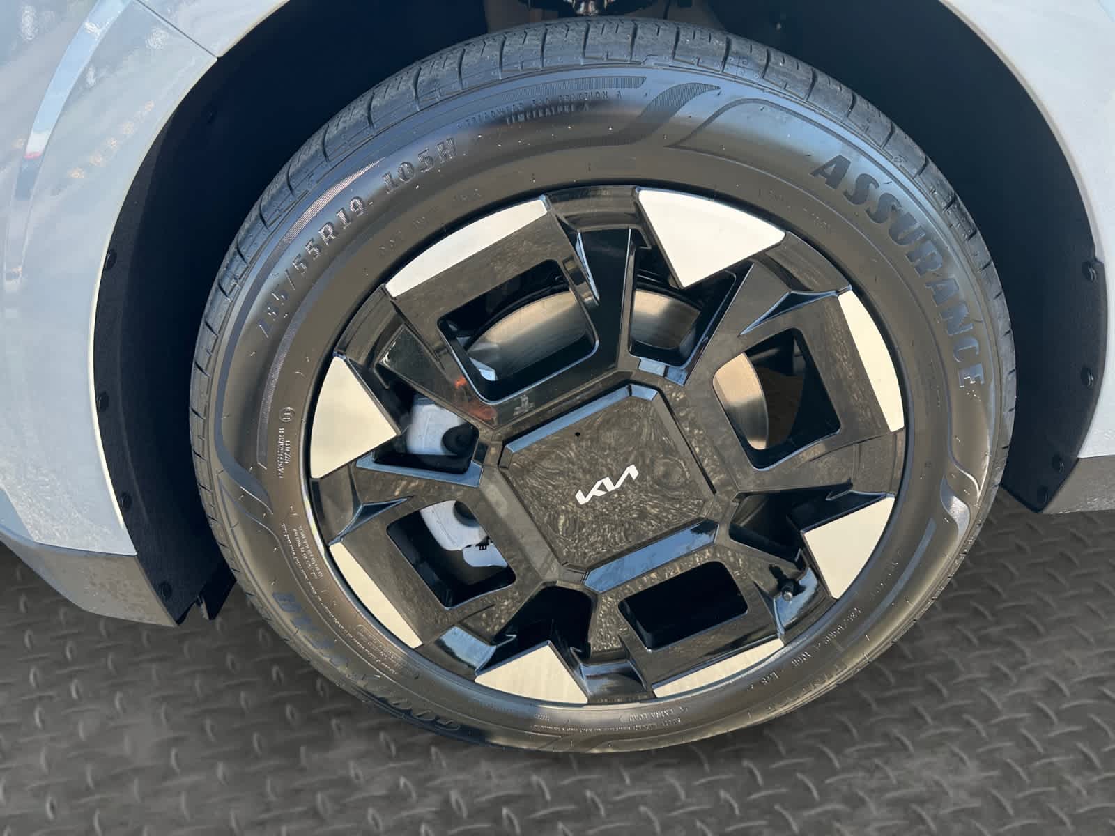 2027 Kia Carnival EX