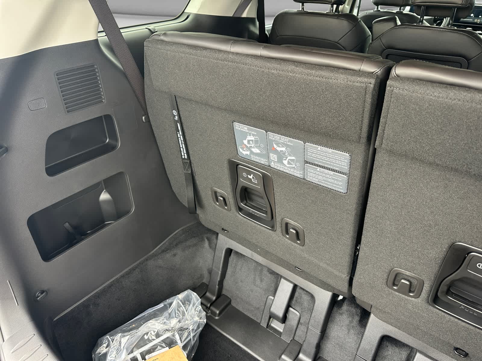 2027 Kia Carnival EX