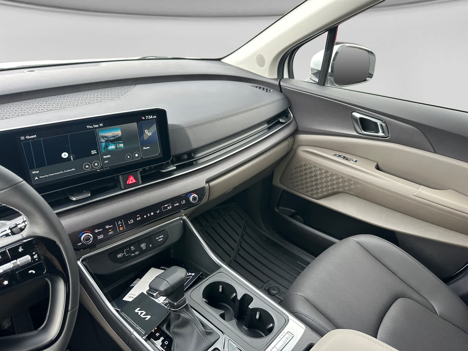 2027 Kia Carnival EX