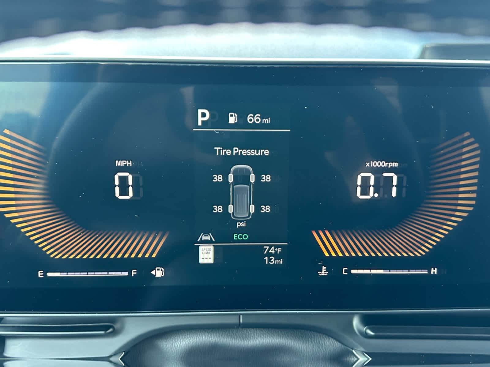 2027 Kia Carnival EX