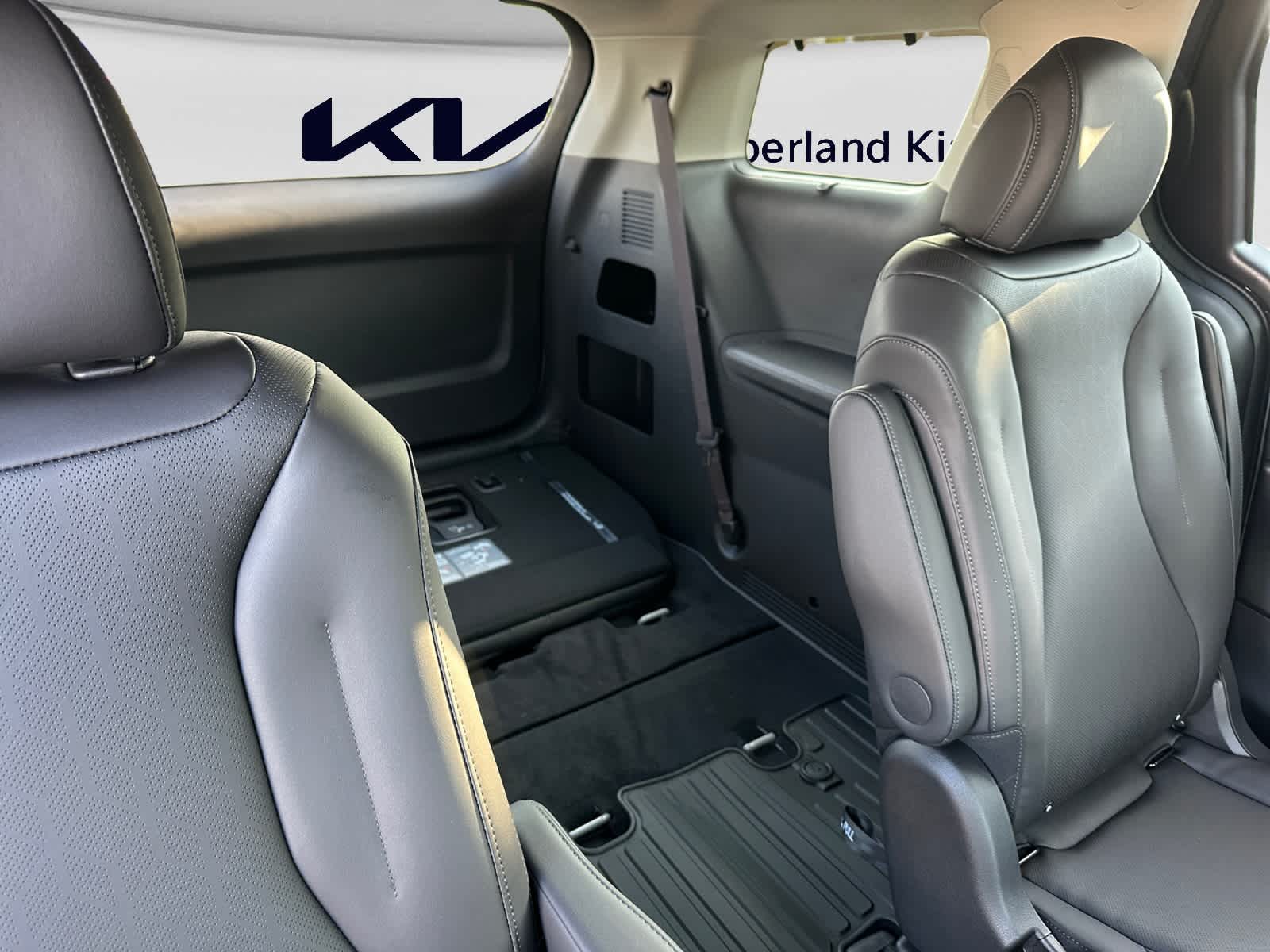 2027 Kia Carnival EX