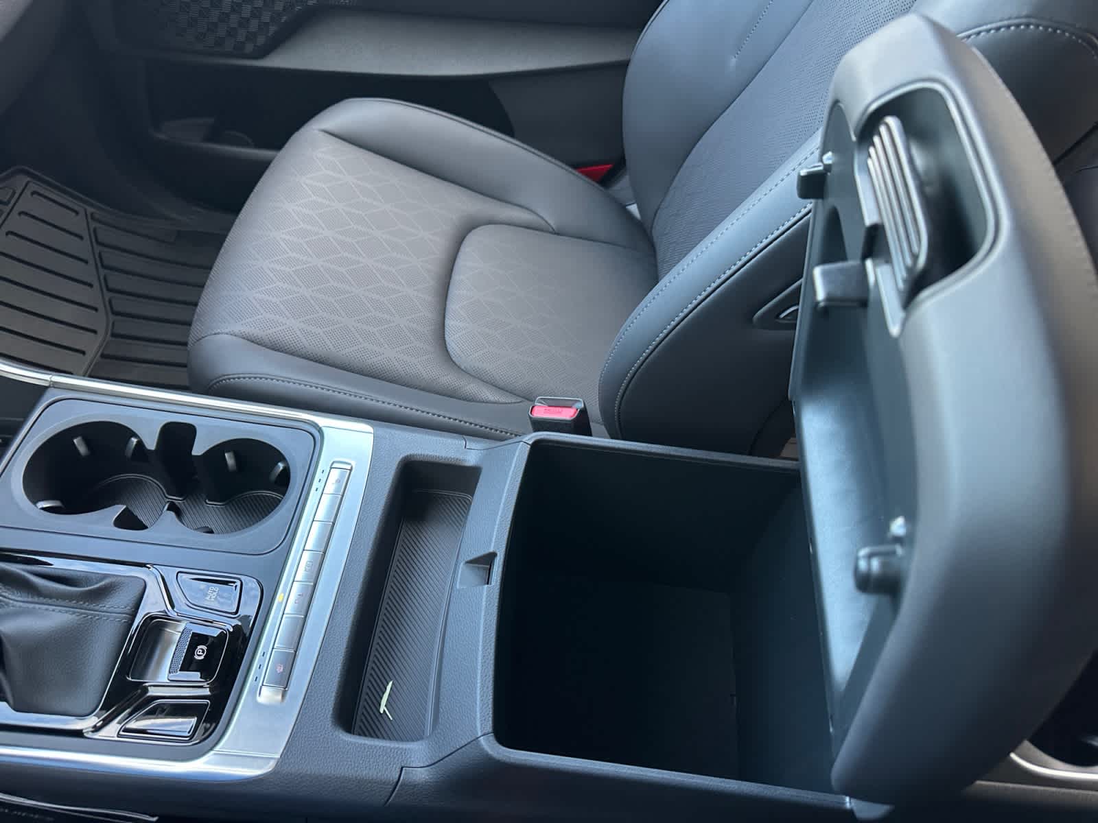 2027 Kia Carnival EX