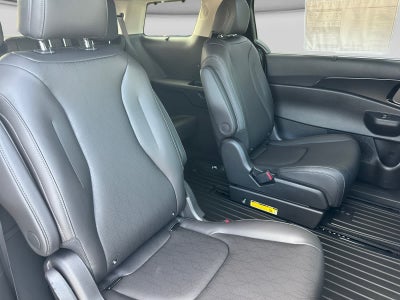 2027 Kia Carnival EX