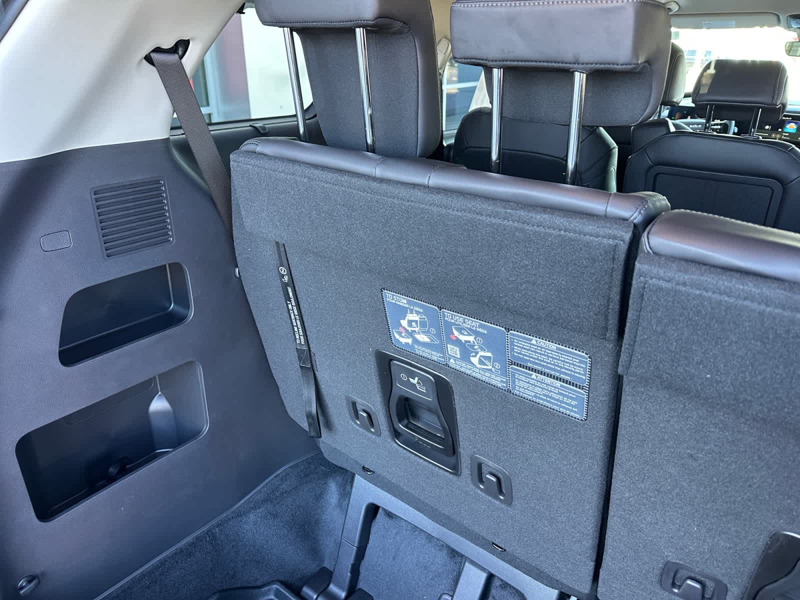 2027 Kia Carnival Hybrid EX