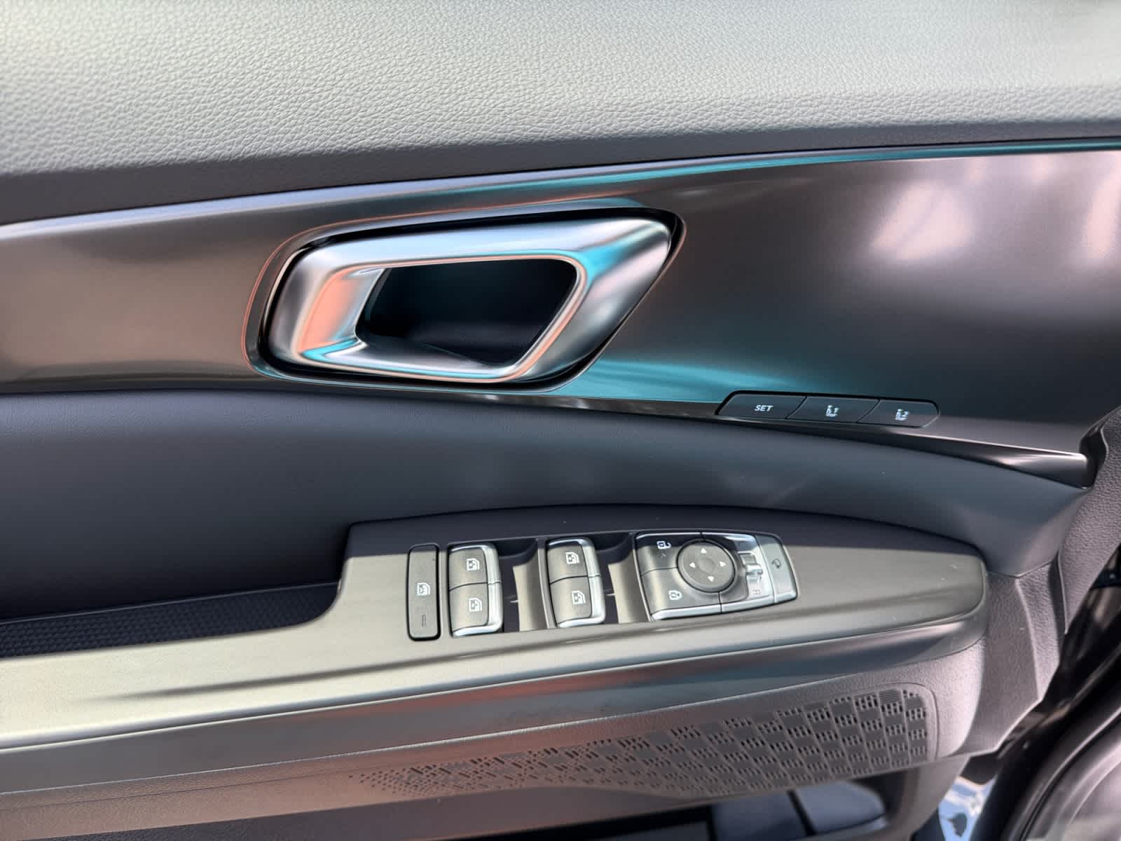 2027 Kia Carnival Hybrid EX