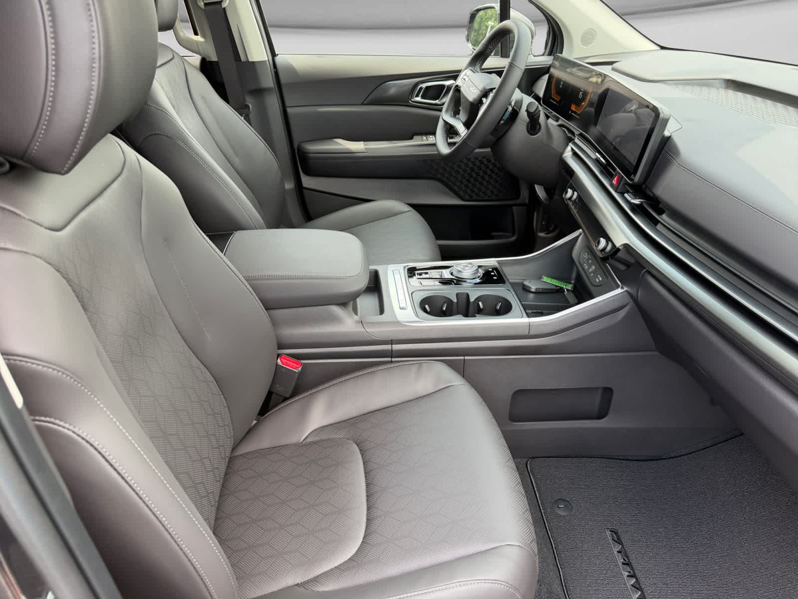 2027 Kia Carnival Hybrid EX