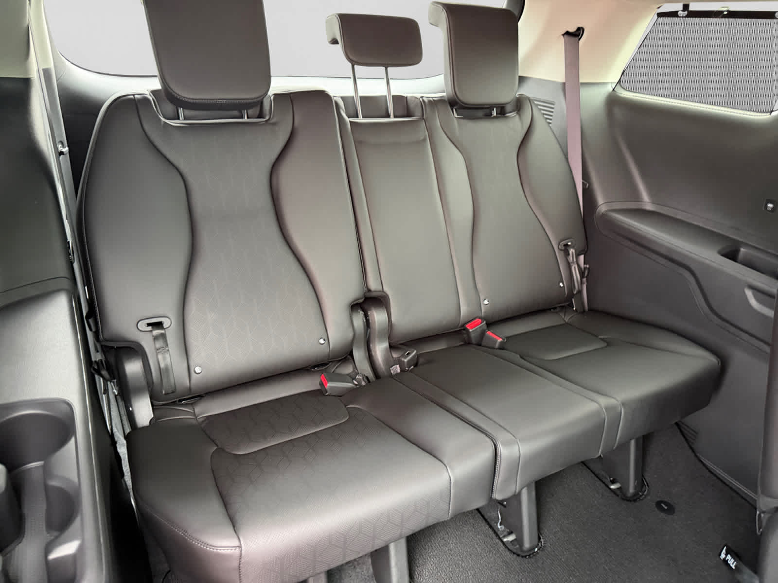 2027 Kia Carnival Hybrid EX