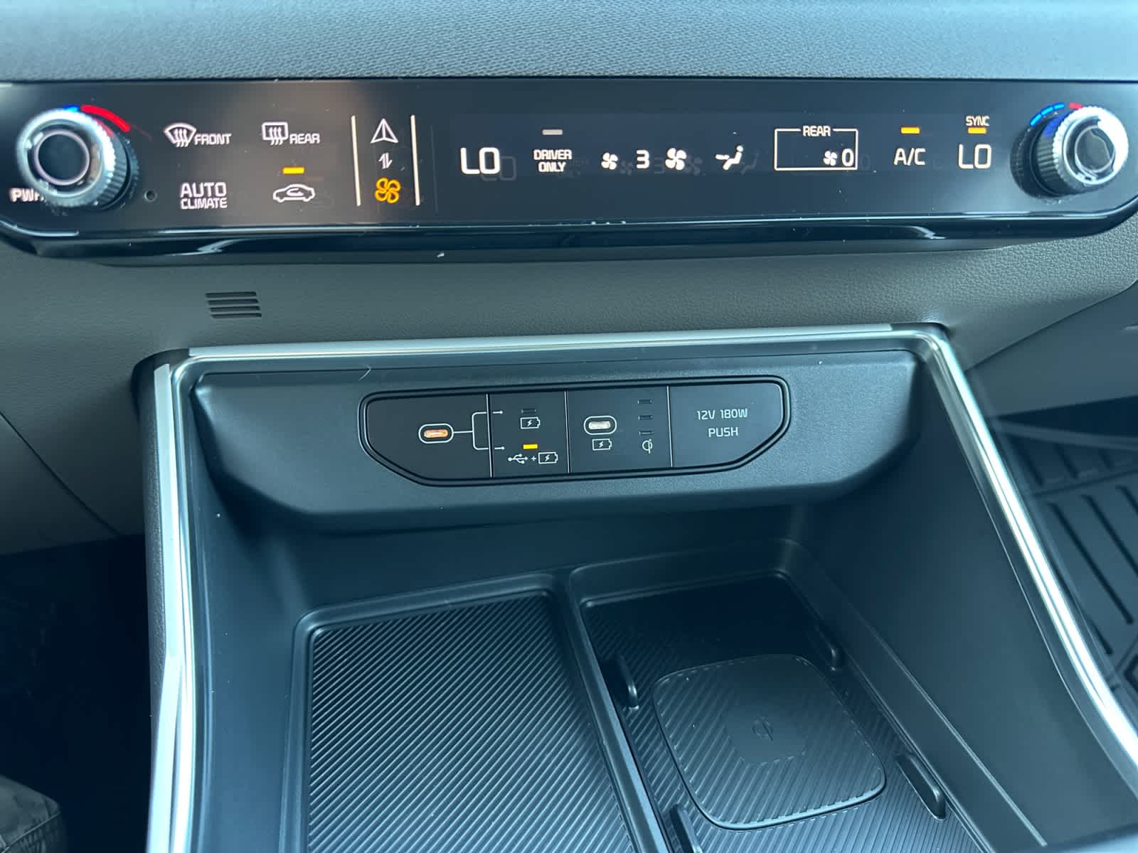 2027 Kia Carnival Hybrid EX
