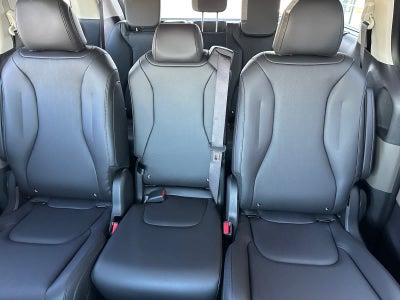2027 Kia Carnival Hybrid EX