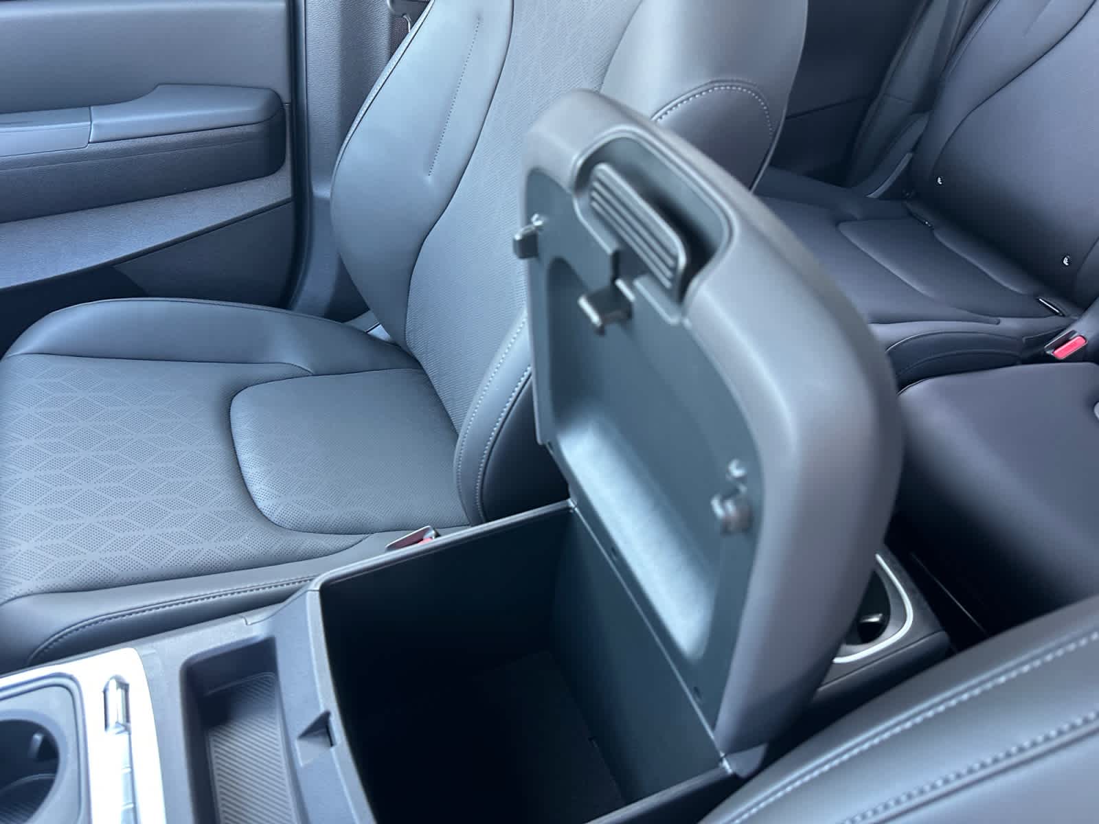2027 Kia Carnival SX