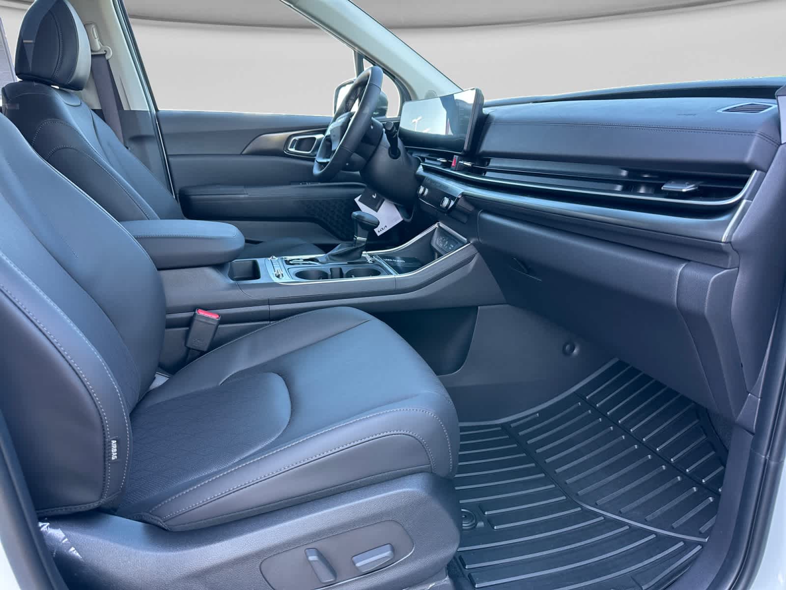2027 Kia Carnival SX