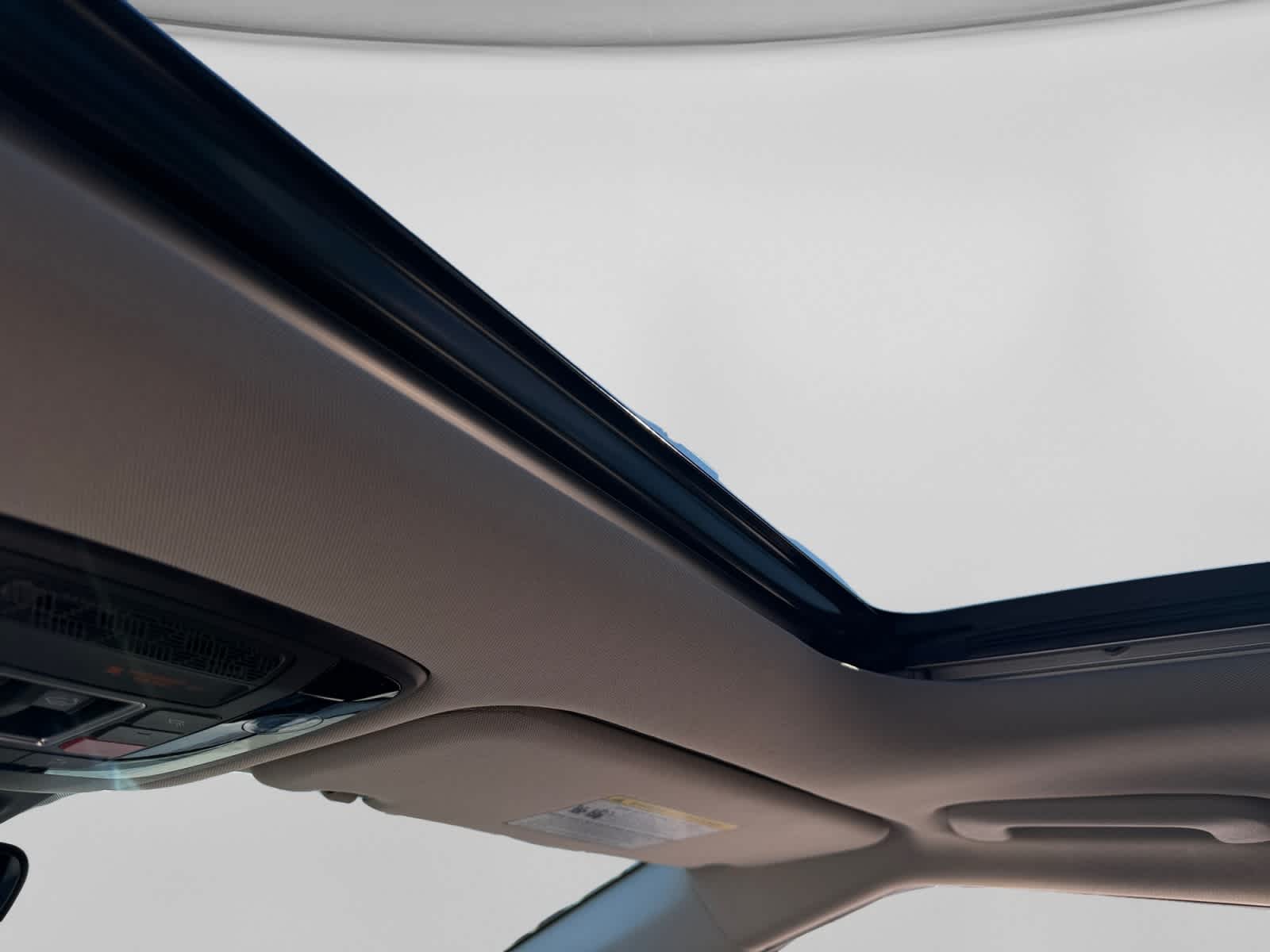 2027 Kia Carnival SX