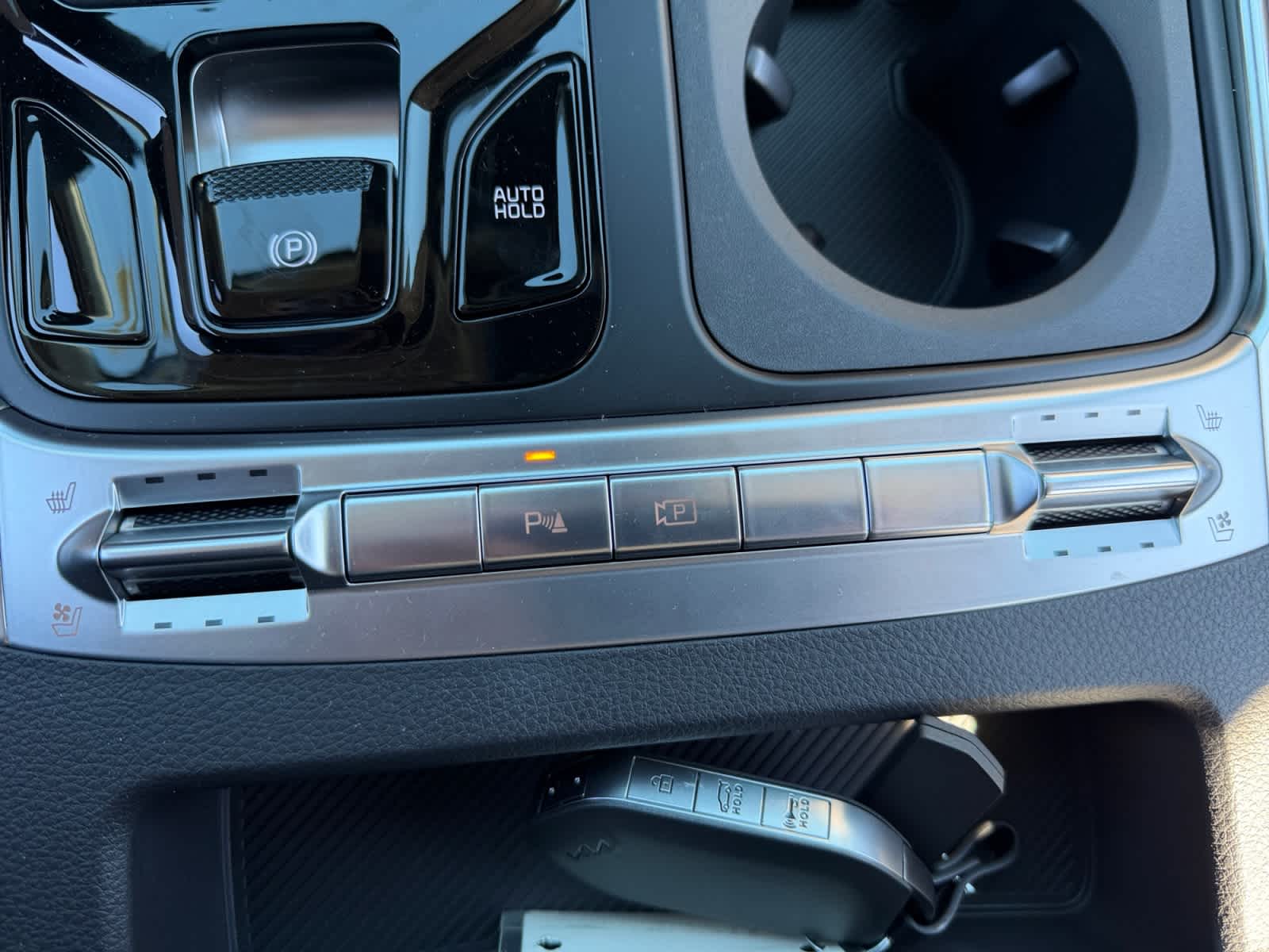 2027 Kia Carnival SX
