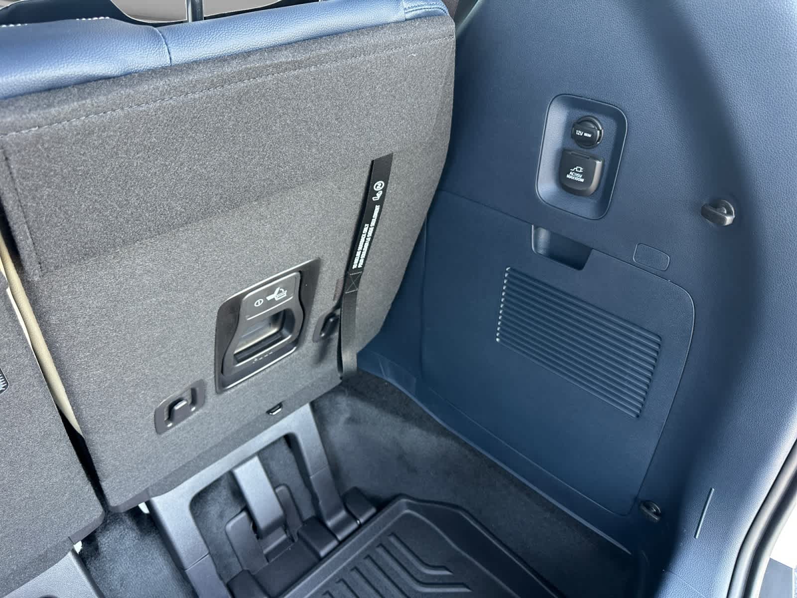 2027 Kia Carnival SX Prestige