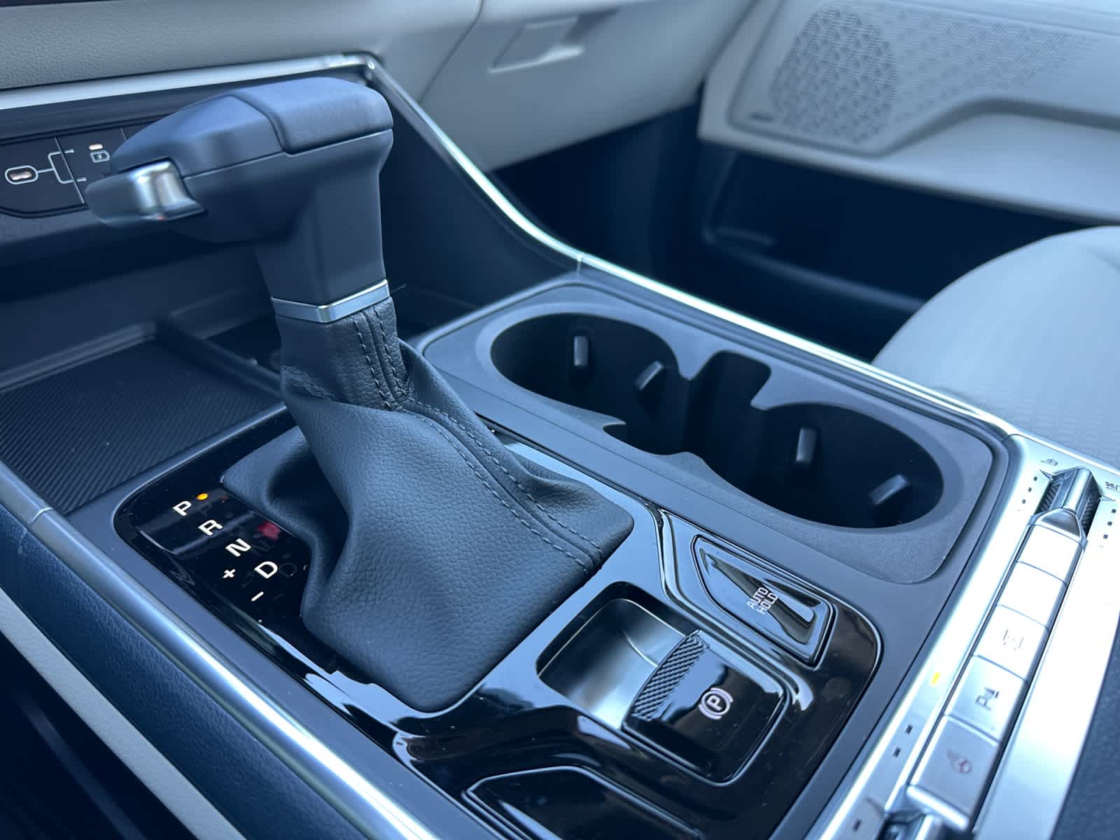 2027 Kia Carnival SX Prestige