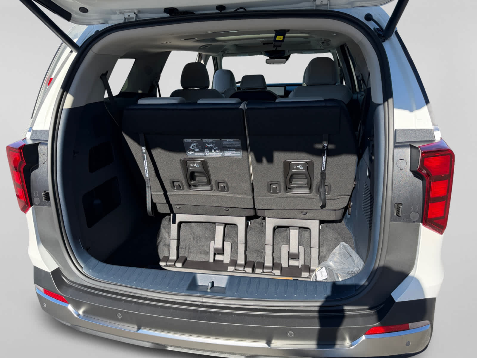 2027 Kia Carnival SX