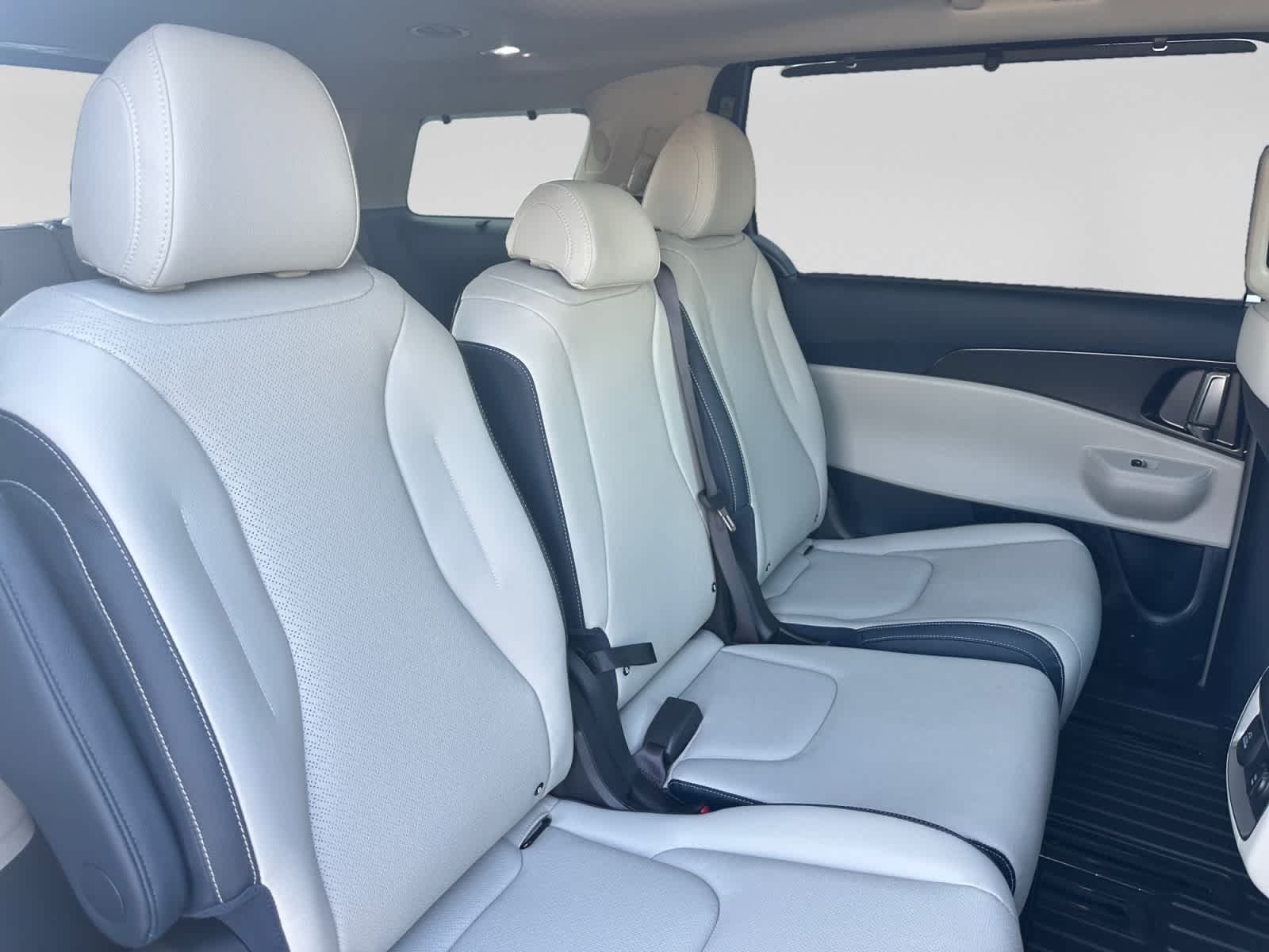 2027 Kia Carnival SX Prestige
