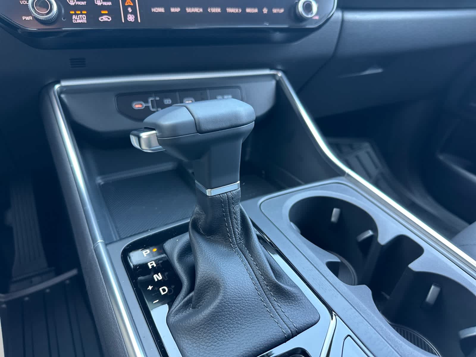 2027 Kia Carnival SX Prestige