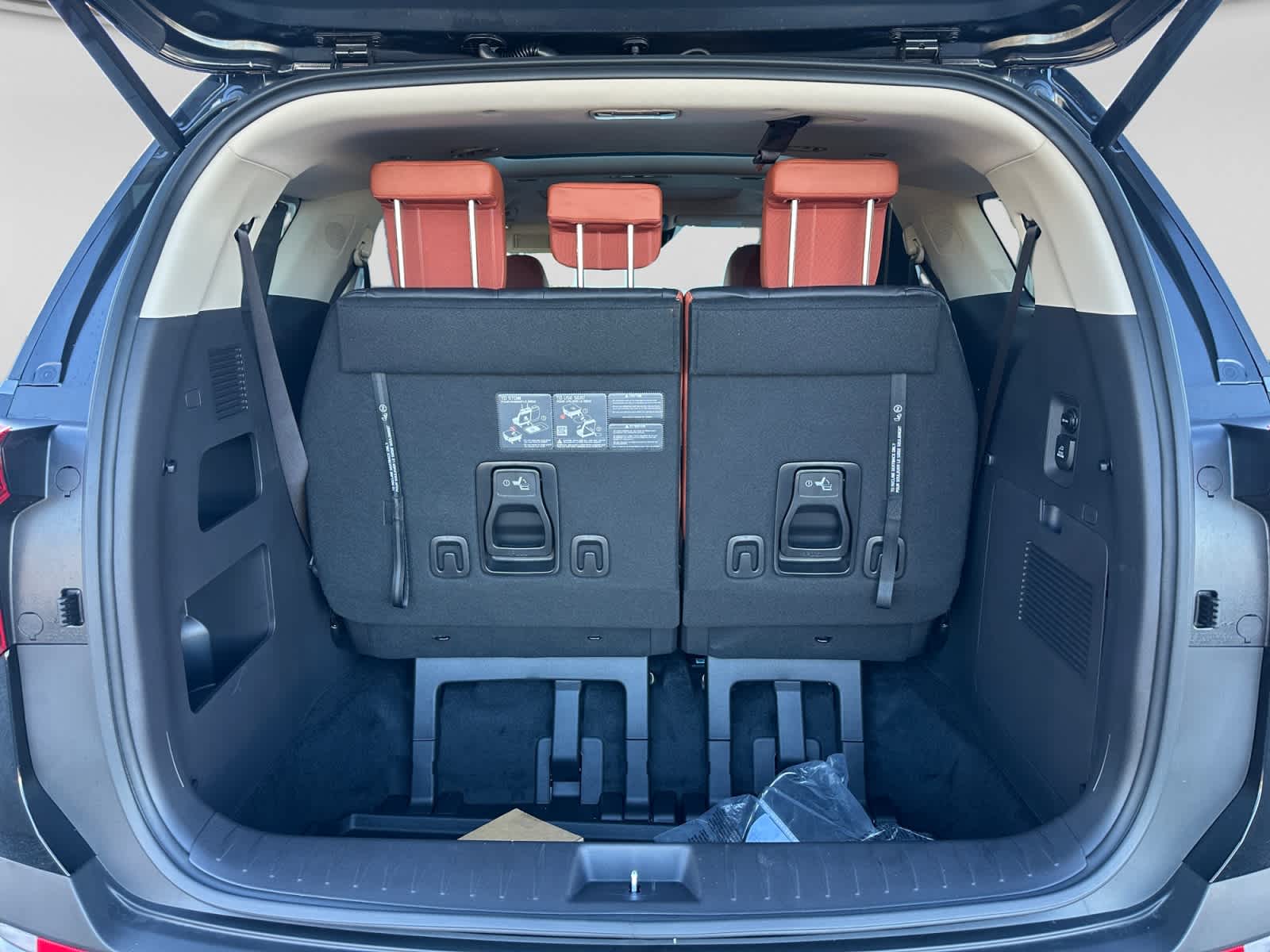 2027 Kia Carnival SX Prestige