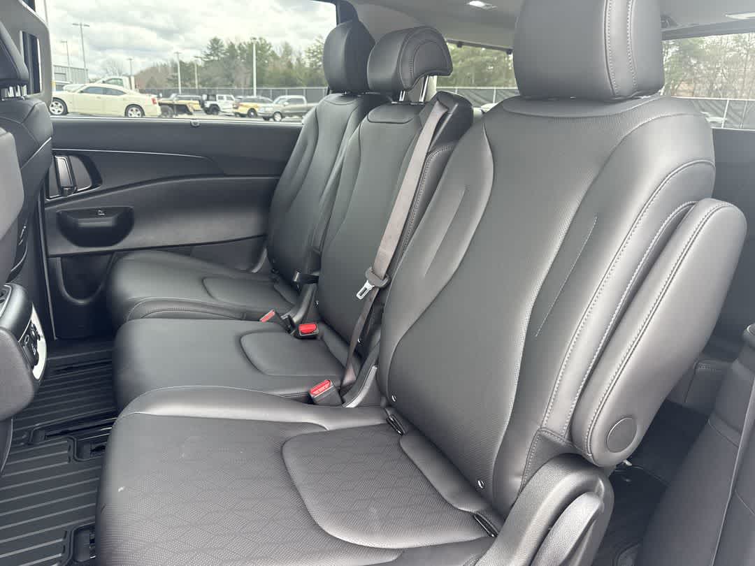 2026 Kia Carnival SX