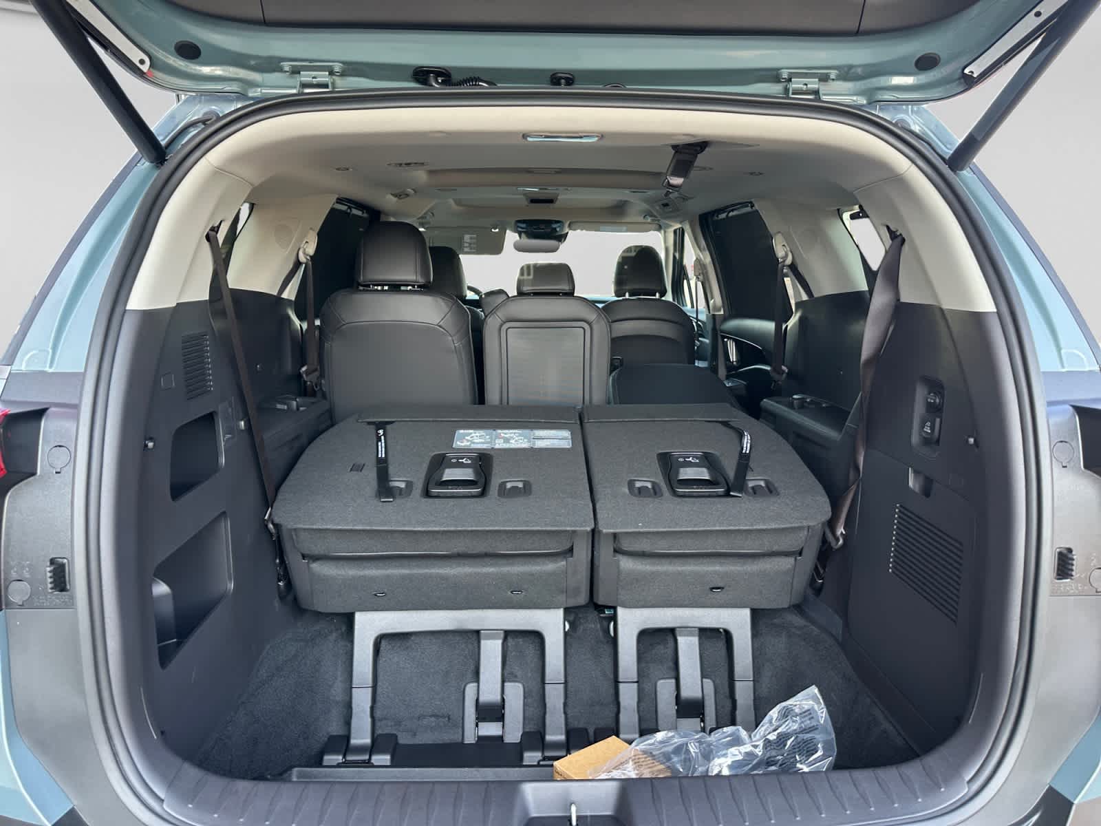 2027 Kia Carnival SX