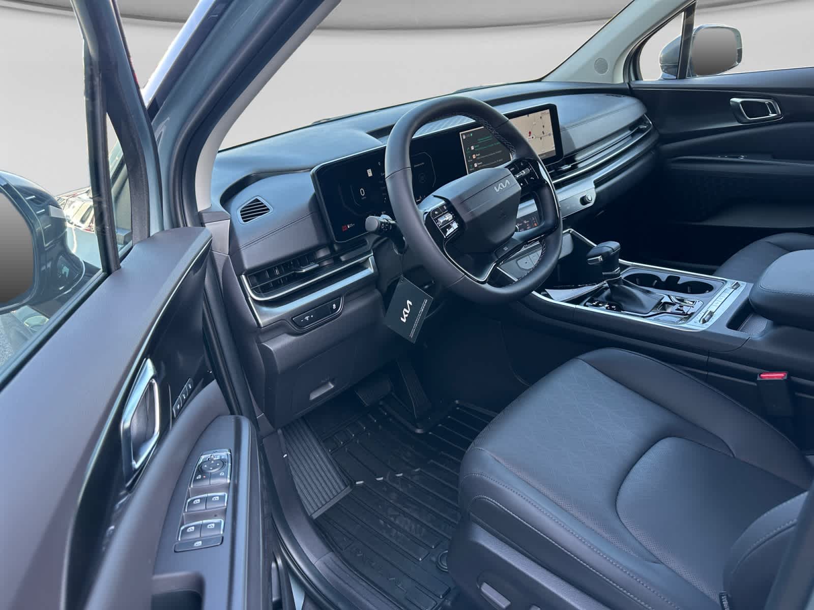 2027 Kia Carnival SX