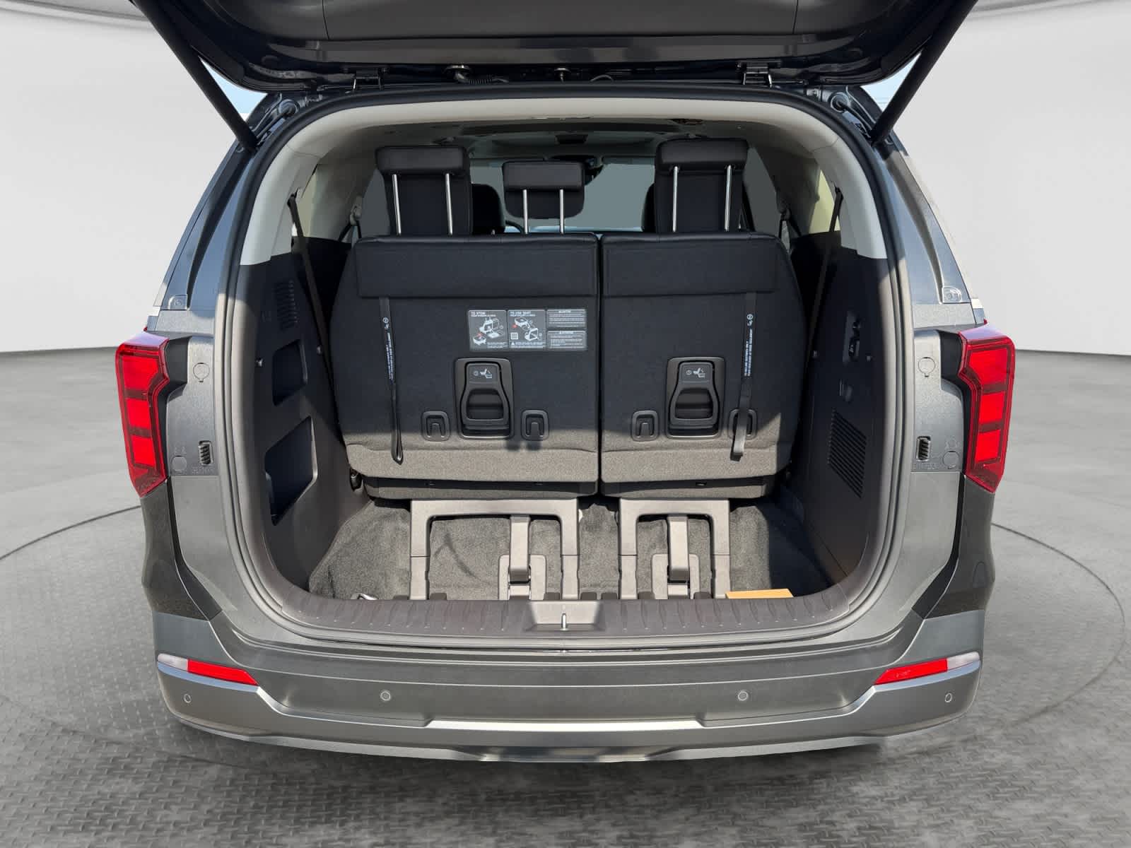 2027 Kia Carnival Hybrid SX