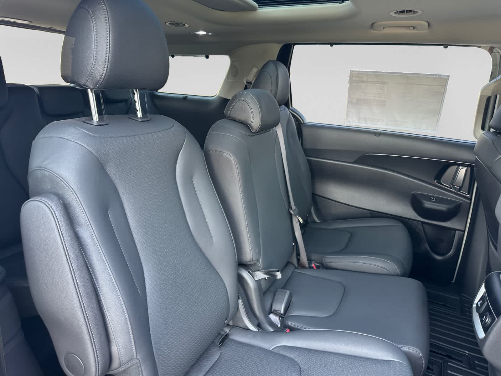 2027 Kia Carnival Hybrid SX Prestige