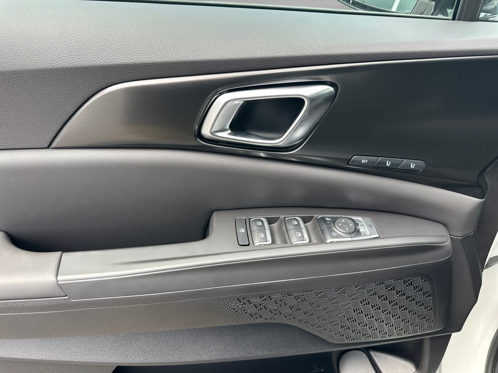 2027 Kia Carnival Hybrid SX