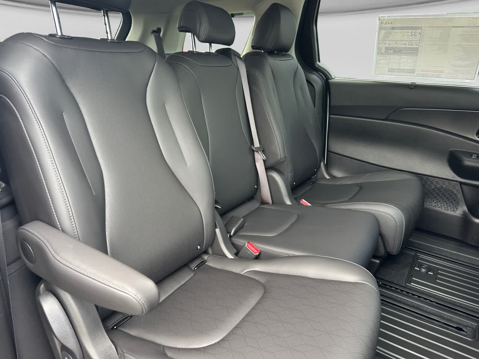 2027 Kia Carnival Hybrid SX