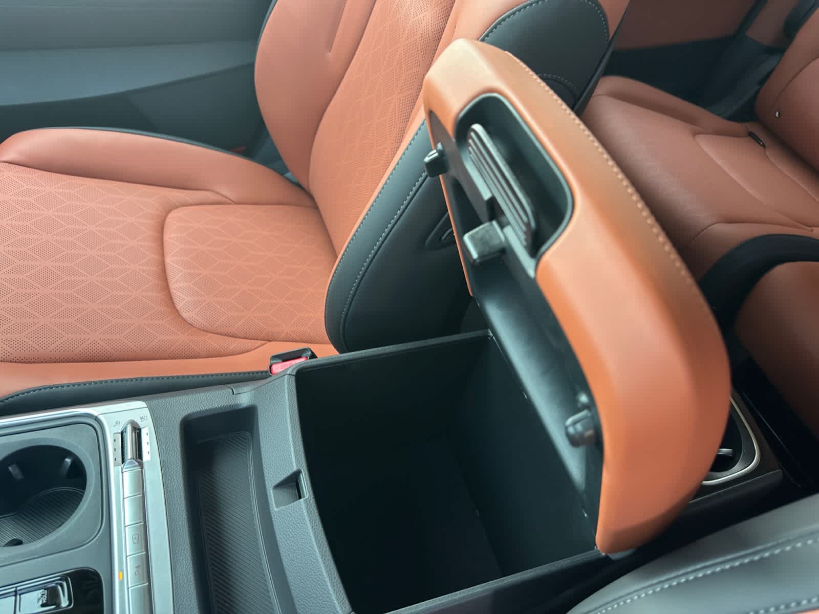 2027 Kia Carnival Hybrid SX