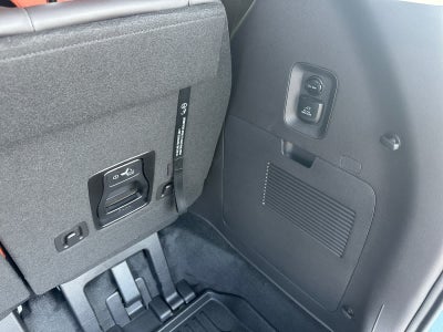 2027 Kia Carnival Hybrid SX