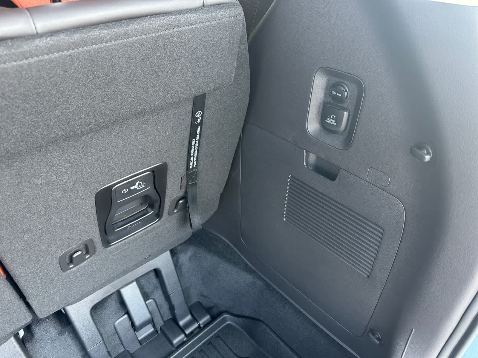 2027 Kia Carnival Hybrid SX