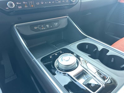 2027 Kia Carnival Hybrid SX
