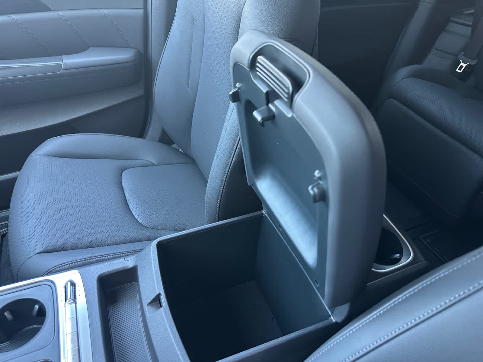 2027 Kia Carnival Hybrid SX Prestige