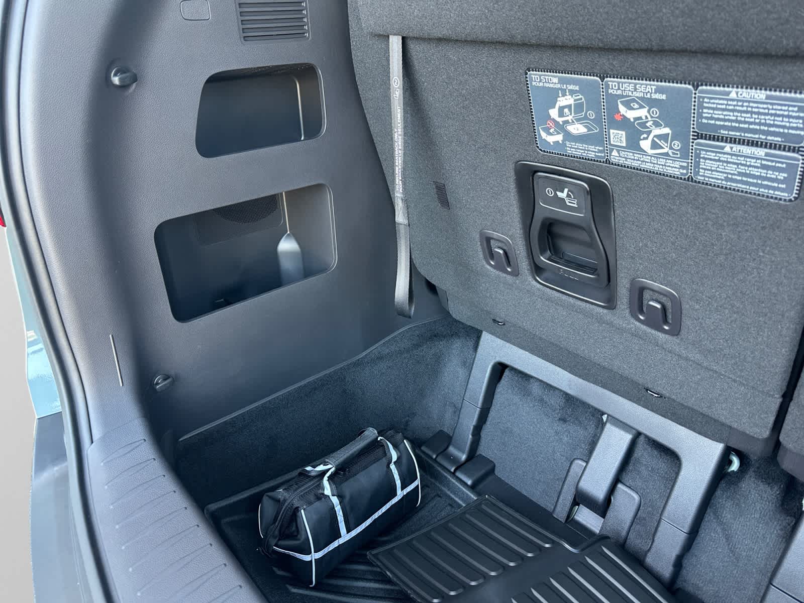 2027 Kia Carnival Hybrid SX Prestige