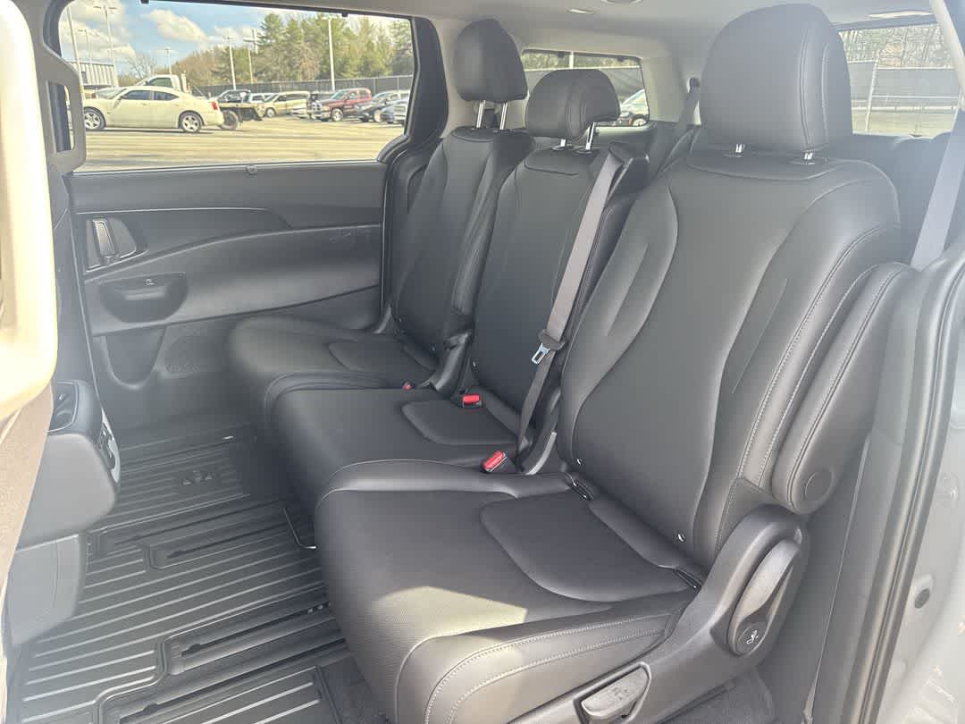 2026 Kia Carnival Hybrid SX