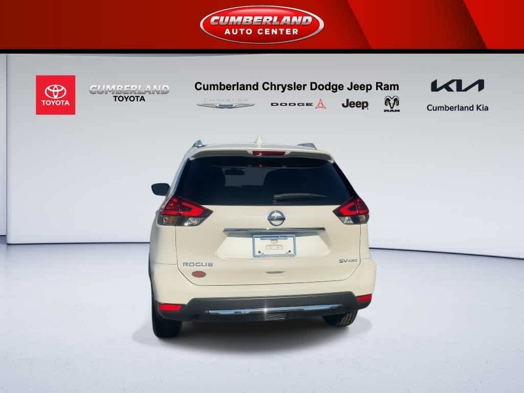 2018 Nissan Rogue SV