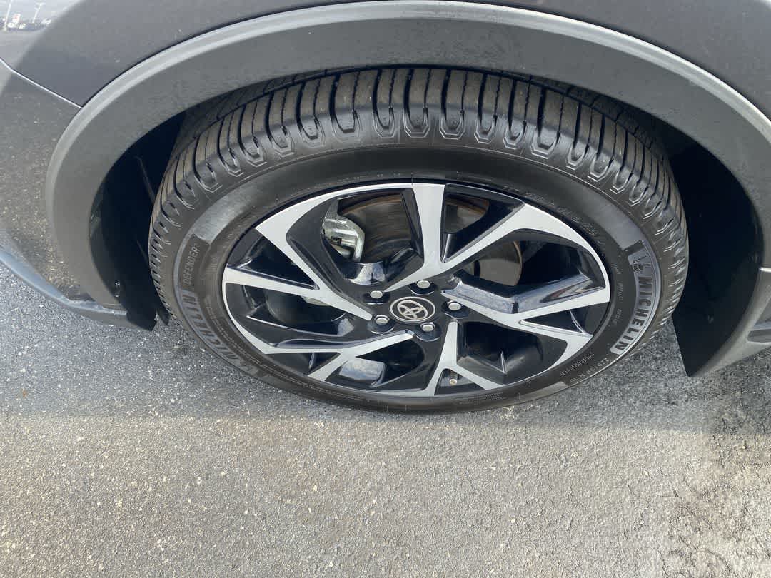 2021 Toyota C-HR XLE