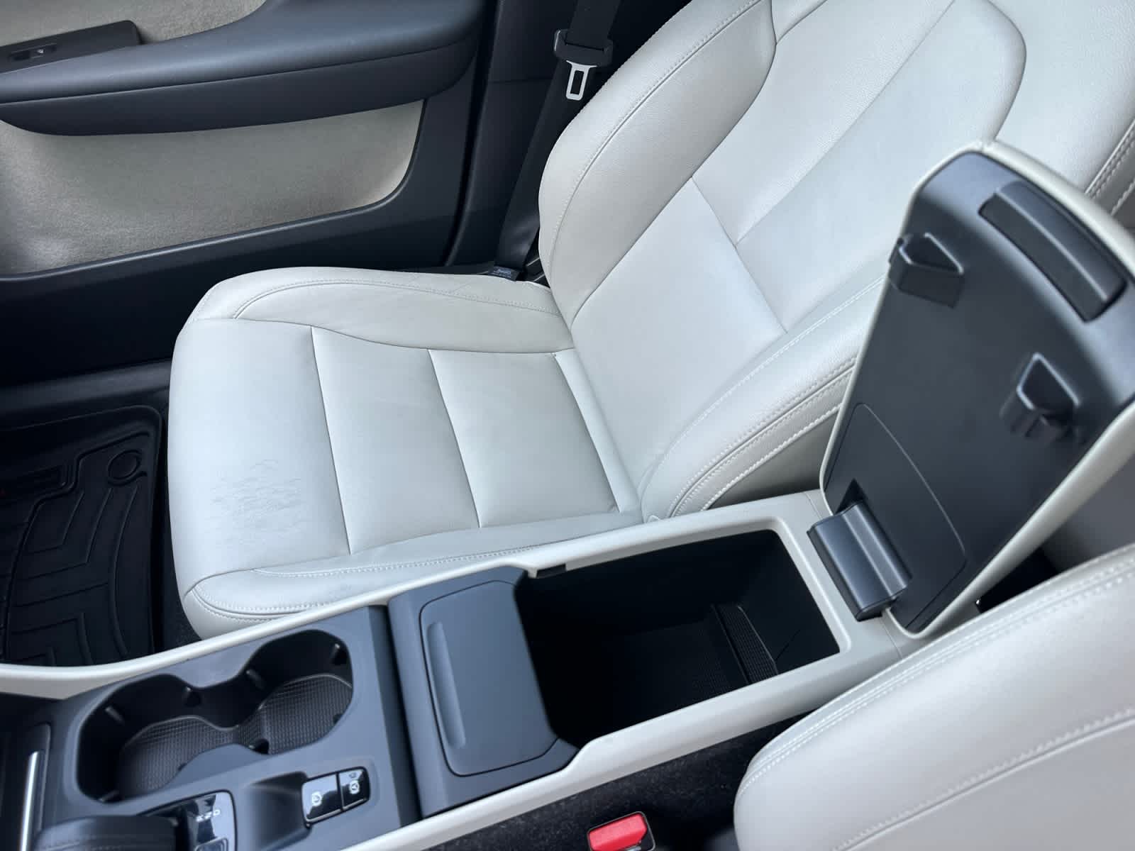 2021 Volvo XC40 Momentum