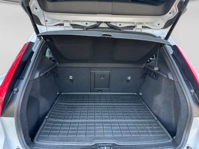 2021 Volvo XC40 Momentum