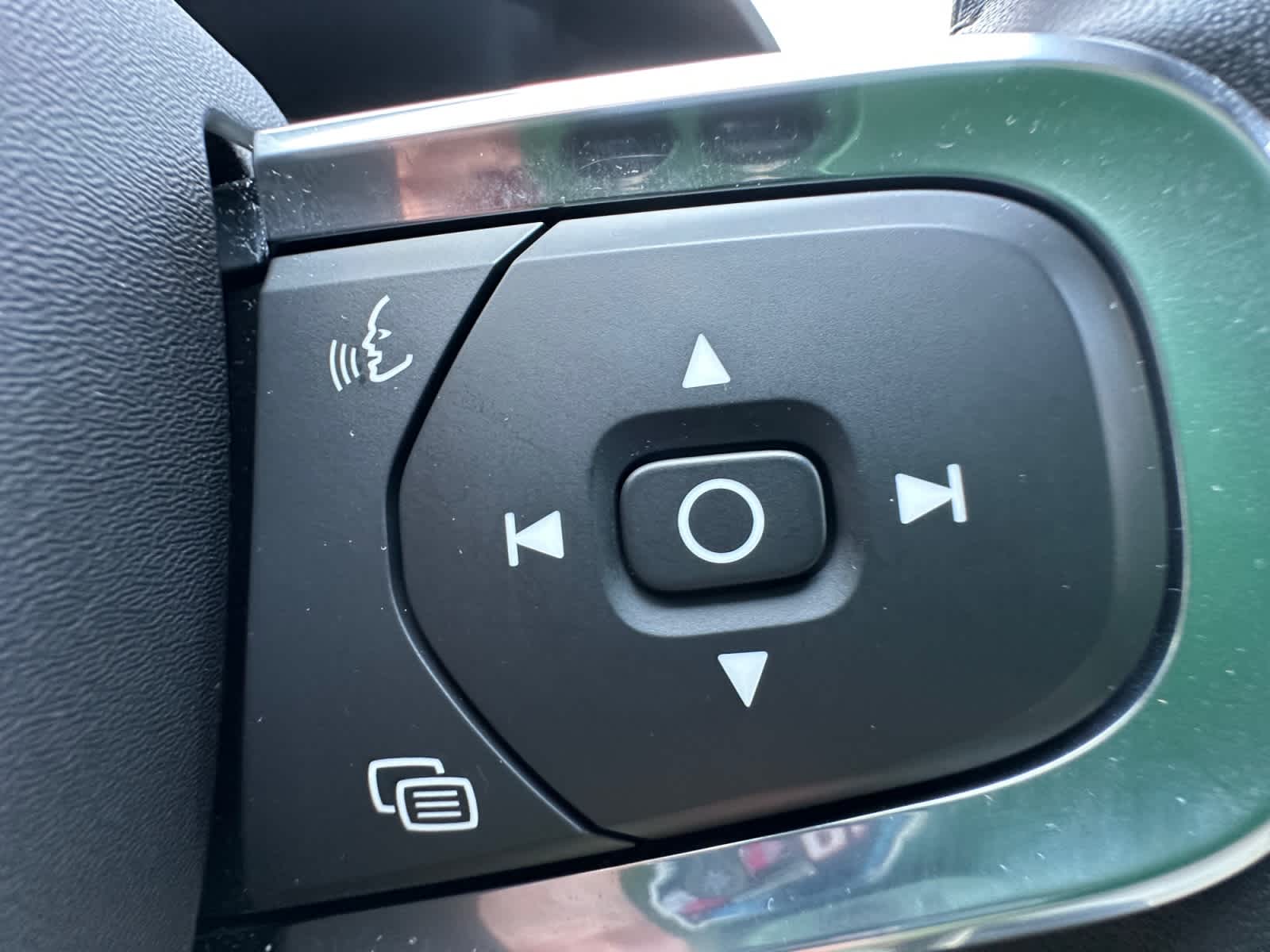 2021 Volvo XC40 Momentum