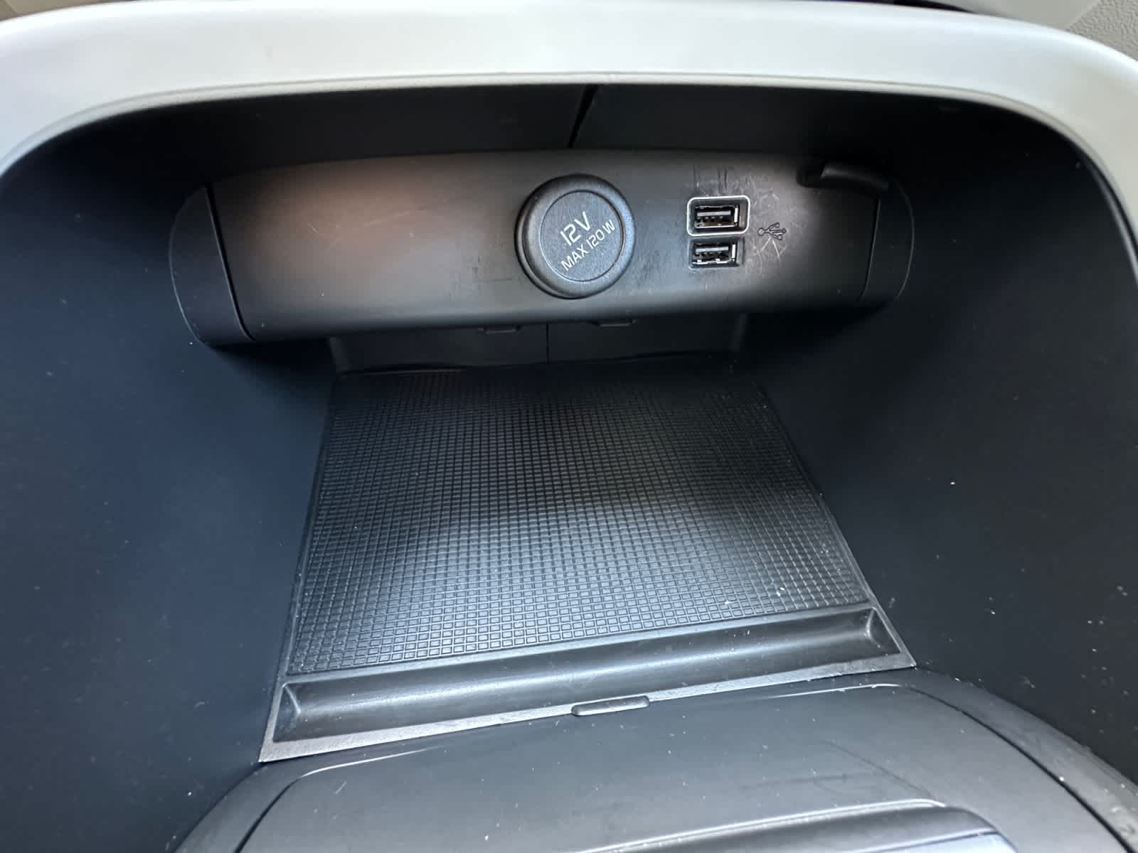 2021 Volvo XC40 Momentum