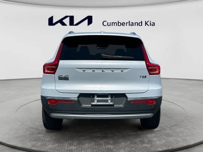 2021 Volvo XC40 Momentum