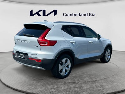 2021 Volvo XC40 Momentum