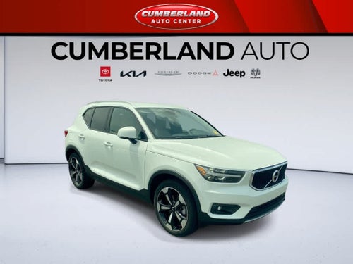 2021 Volvo XC40 Momentum