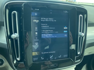 2021 Volvo XC40 Momentum